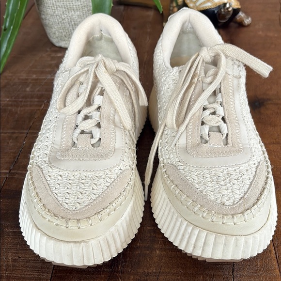 NEARLY NEW - Dolce Vita Dolen platform sneaker - Picture 5 of 10